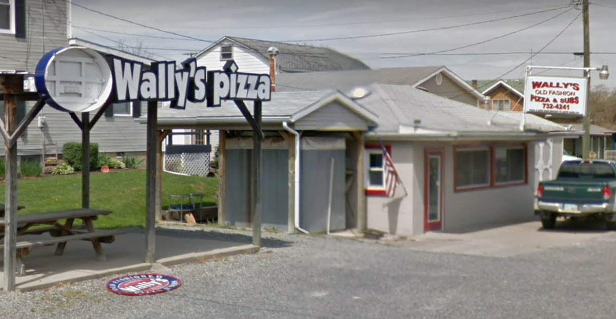 Wally's Pizza